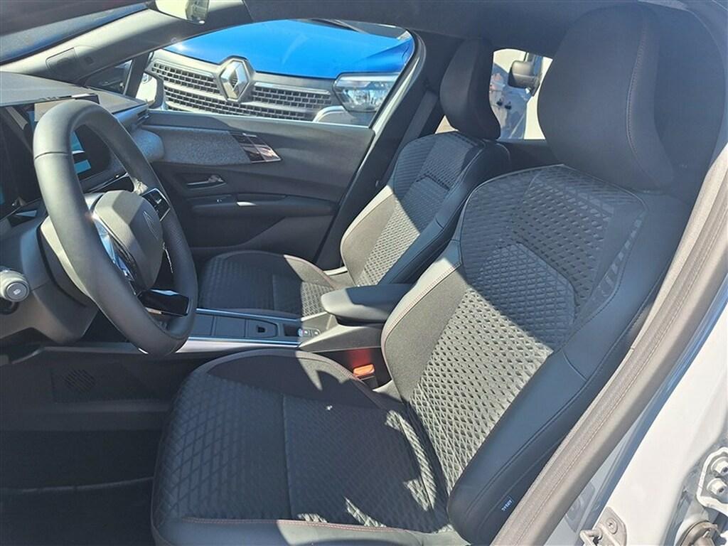 Renault Clio 1.8 full hybrid E-Tech Techno Auto