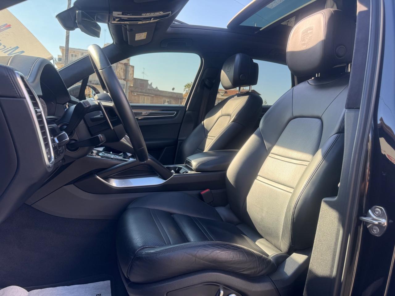 PORSCHE CAYENNE TURBO 4.0 V8 550 CV STRAFULL IVA