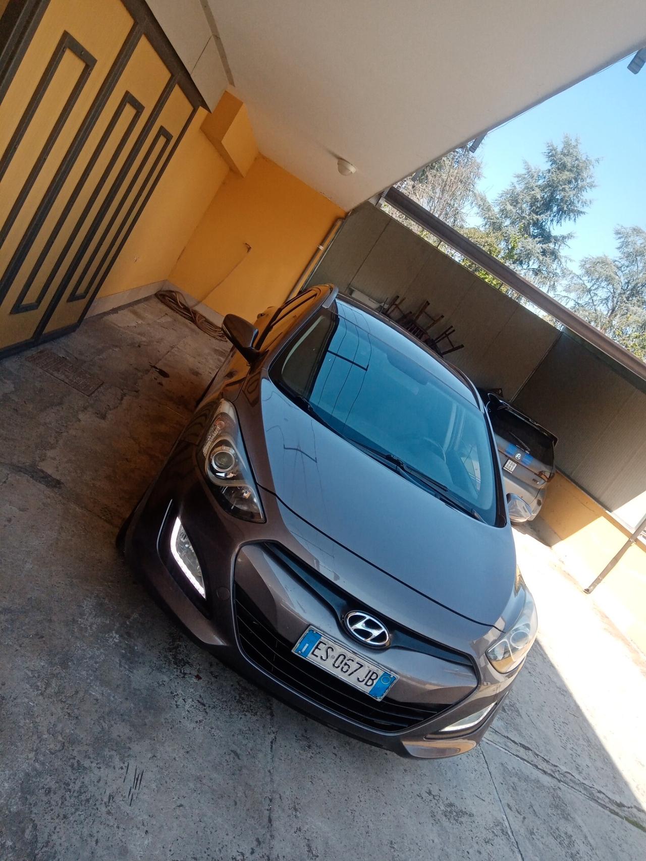 Hyundai i30 Wagon 1.6 CRDi Comfort 2013