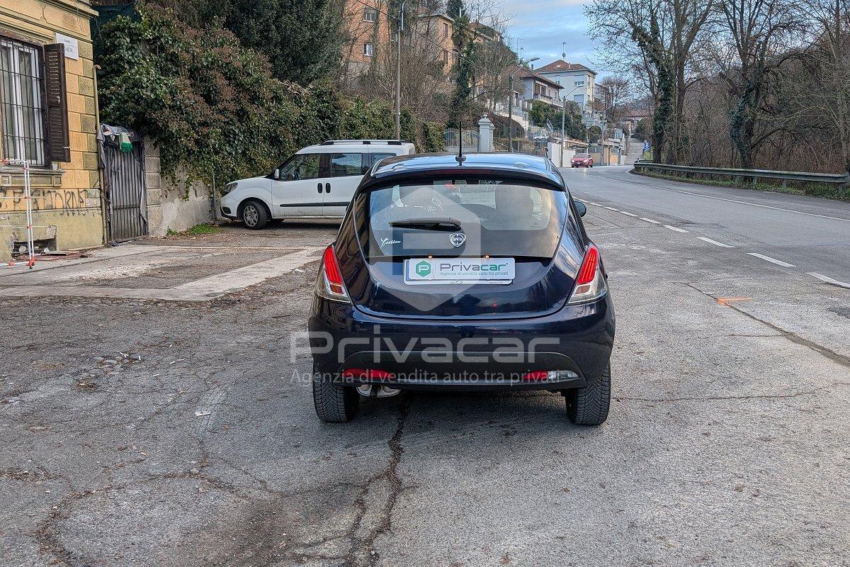 LANCIA Ypsilon 1.2 69 CV 5 porte GPL Ecochic Silver