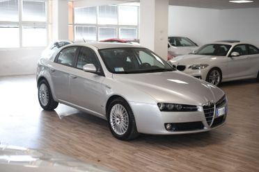Alfa Romeo 159 1.9 JTDm 16V Exclusive Q-Tronic