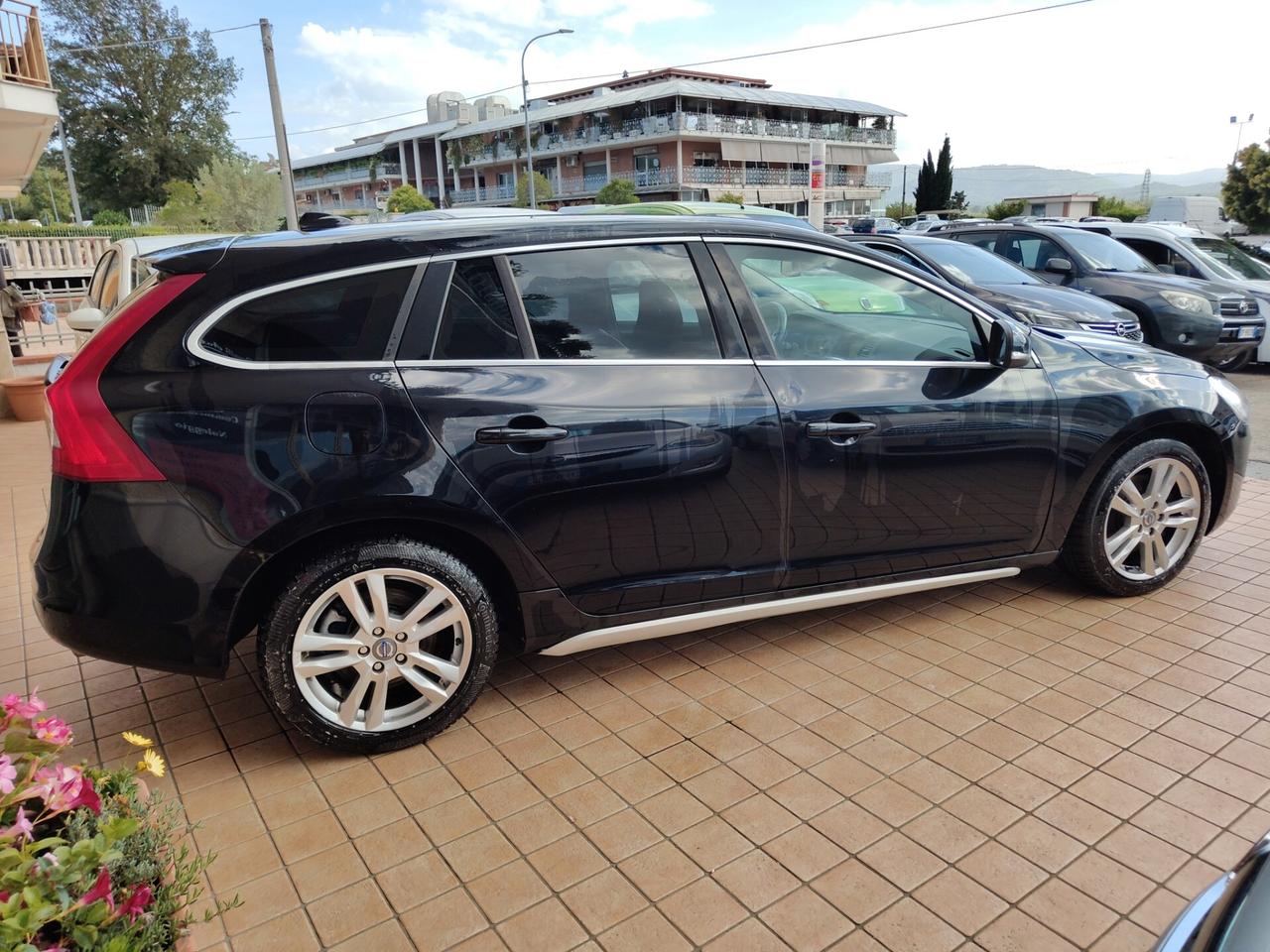 Volvo V60 D5 Geartronic Summum