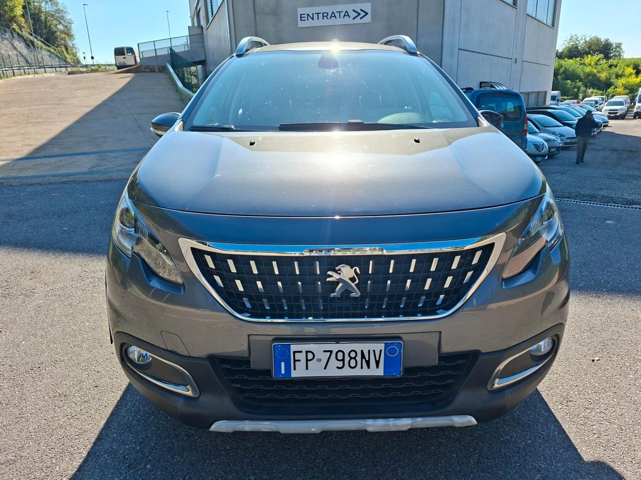 Peugeot 2008 1.2 BENZINA / DA NEOPATENTATI