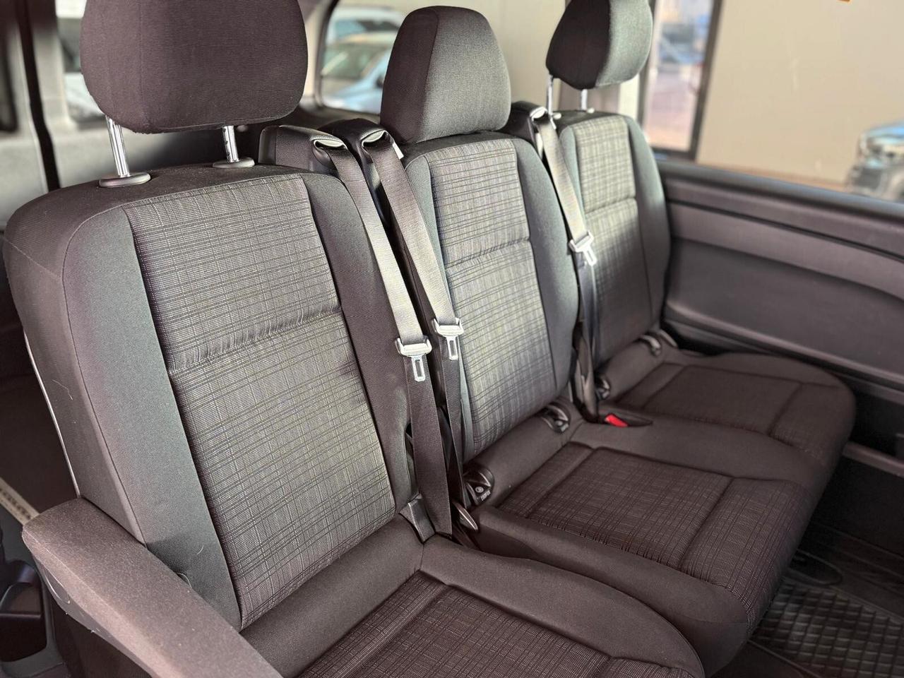 Mercedes Benz vito114CDI AUTOMATICO 5 POSTI AUTOCARRO lungo