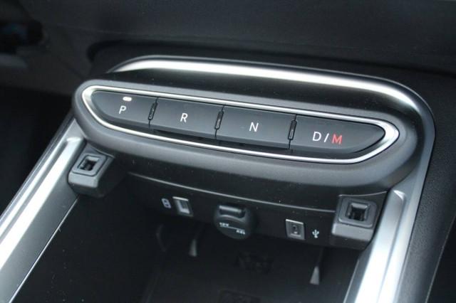 Jeep Avenger 1.2 t. e-hybrid Summit fwd 110cv AUTO con CarPlay