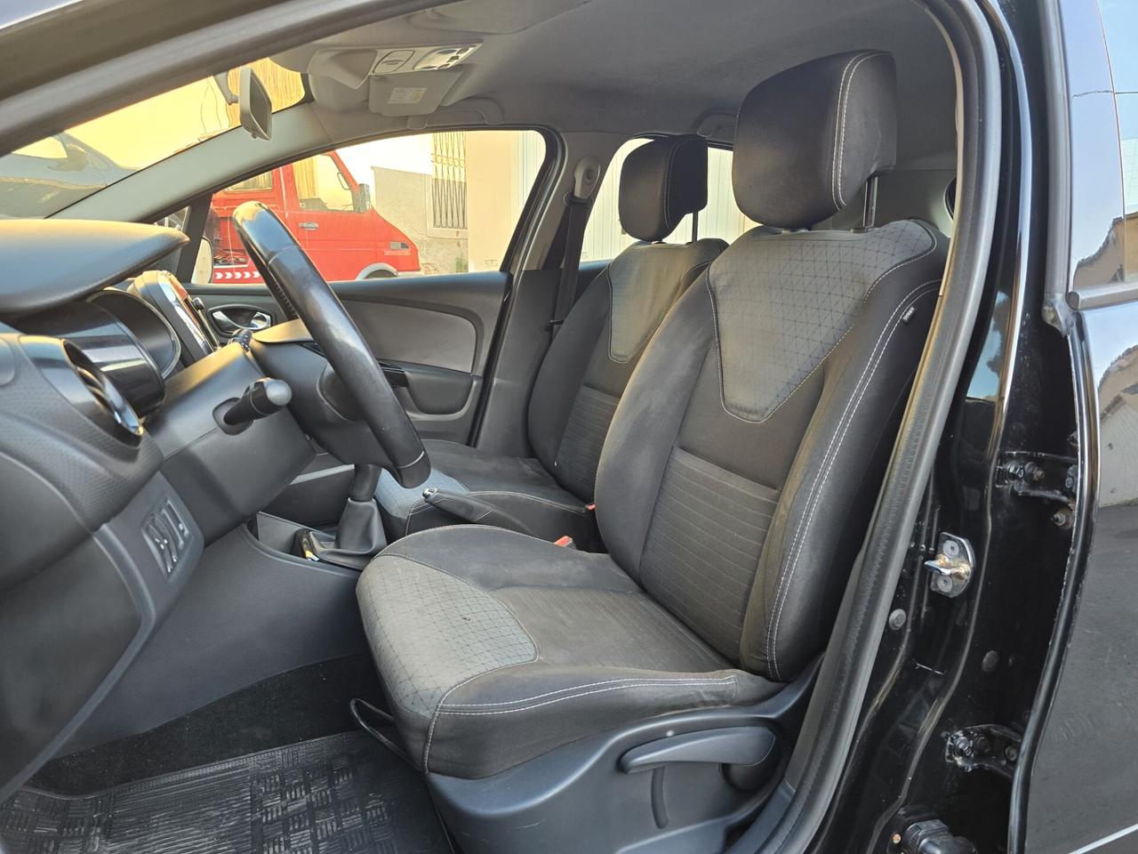 Renault Clio 1.5 dCi 8V 90CV Start&Stop 5 porte Energy possibilita 12 mesi garanzia