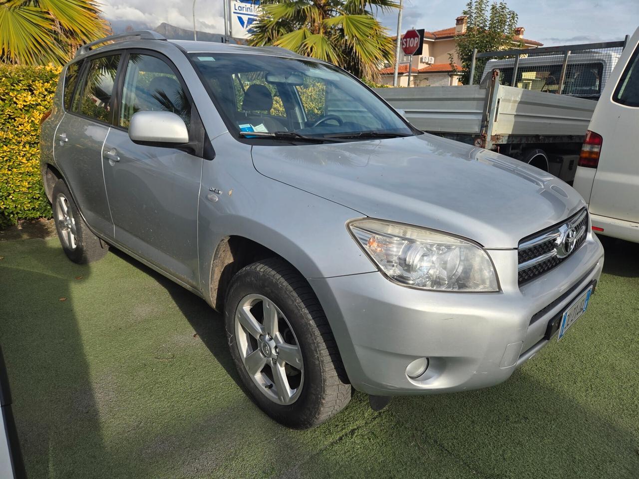 Toyota RAV 4 RAV4 2.2 D-4D 136 CV Sol