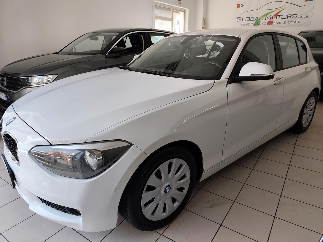 Bmw 118 118d 5p. Urban