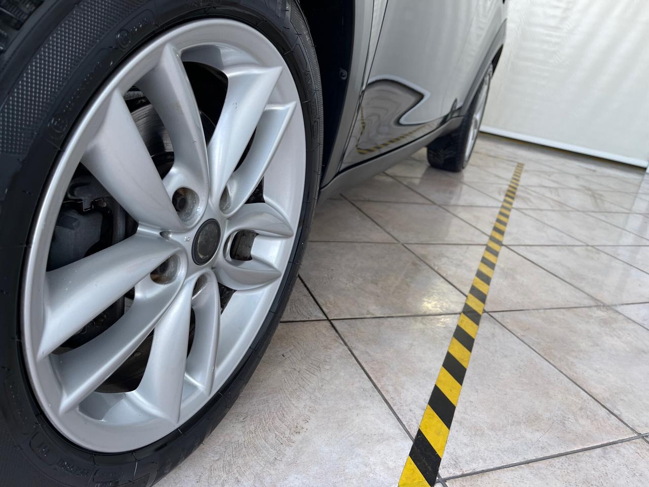 Mini Cooper D Countryman 1.6 111cv