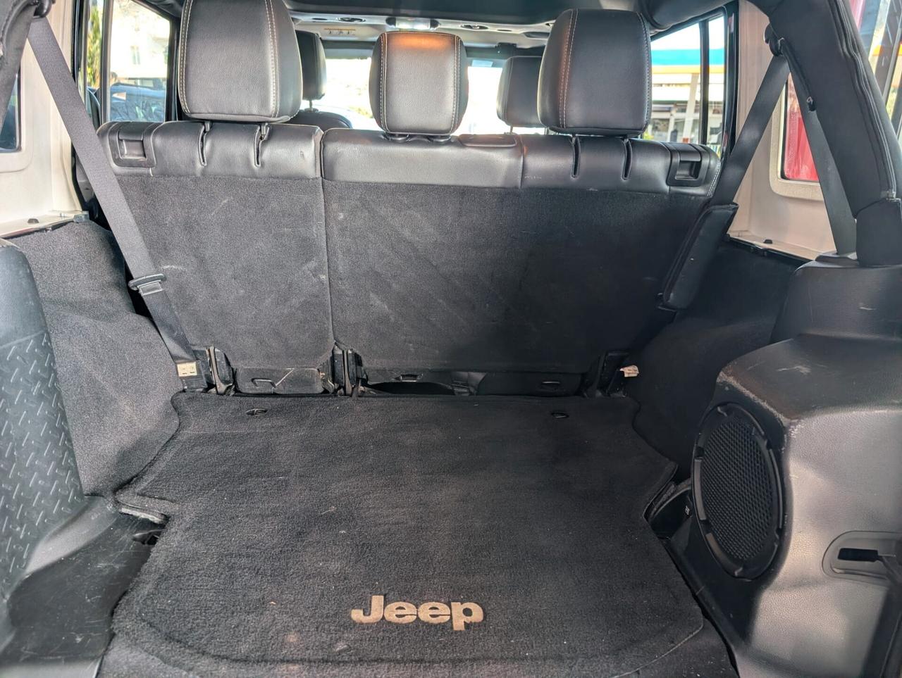 Jeep Wrangler 2.8 CRD DPF SAHARA