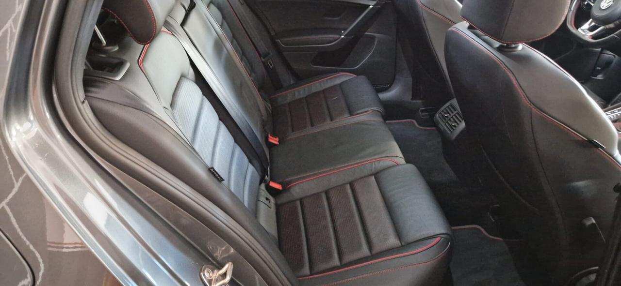 Volkswagen Golf GTI Performance 2.0 245 CV TSI DSG 5p. BMT