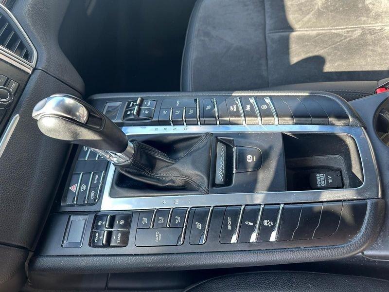 Porsche Macan 3.0 S