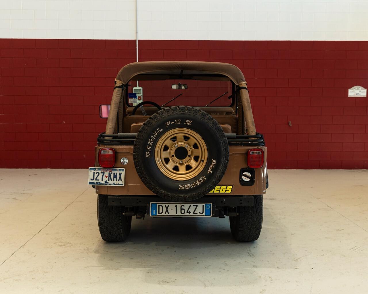 CJ-5 Golden Eagle V8 304 del 1979