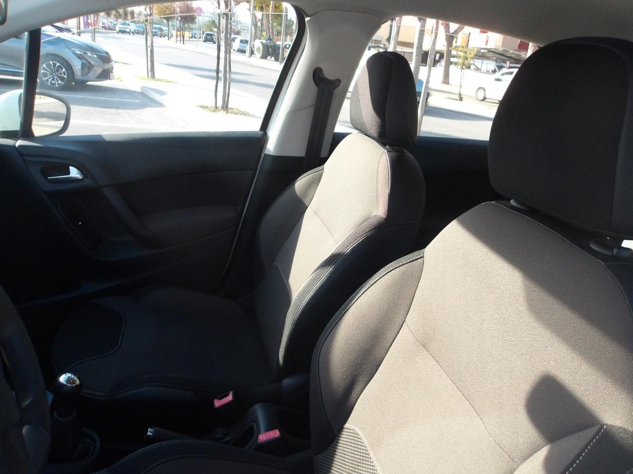 CITROEN C3 1.2 BENZ-2015-GARANZIA FULL