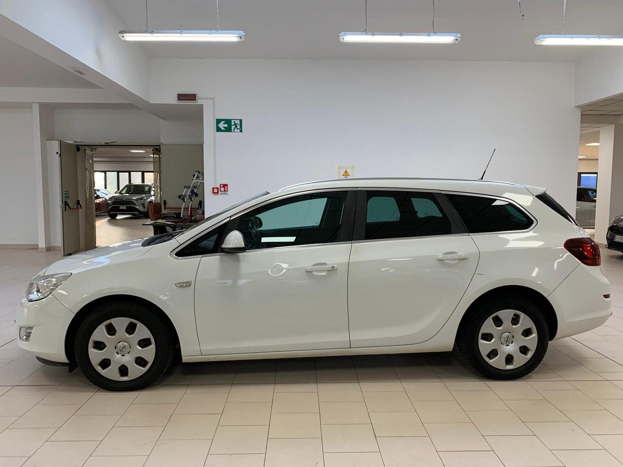 Opel Astra Sports Tourer 1.7 cdti Cosmo 125cv
