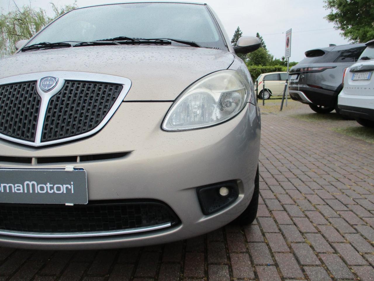 Lancia Ypsilon 3 Porte Ypsilon 1.2 8v Oro Plus OK NEOPAT.
