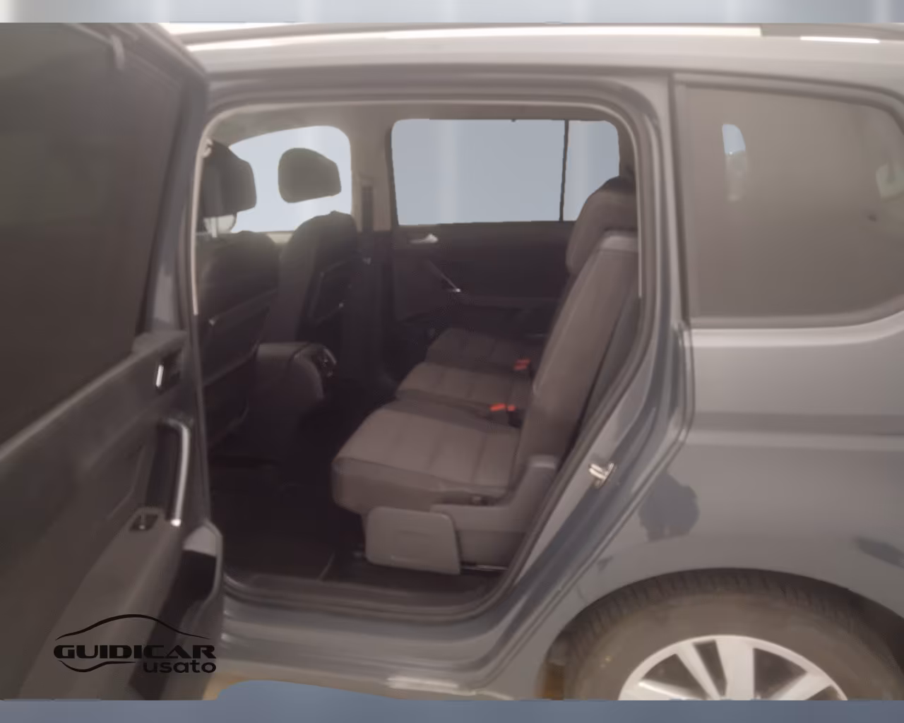 VOLKSWAGEN Touran III 2015 - Touran 2.0 tdi Business dsg