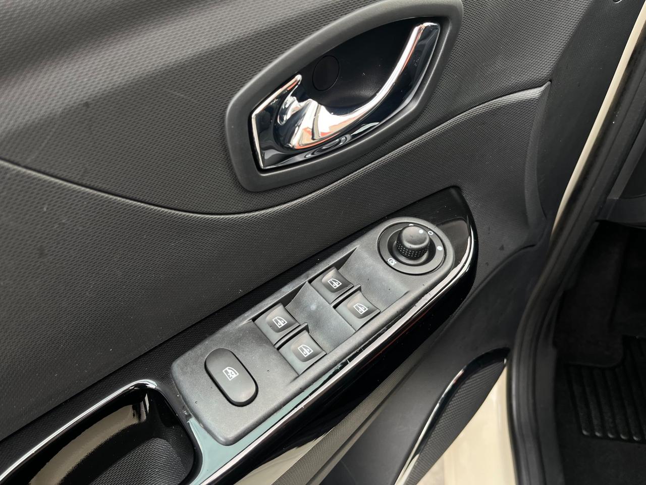 Renault Captur 1.5 dCi 8V 90 CV EDC Energy R-Link