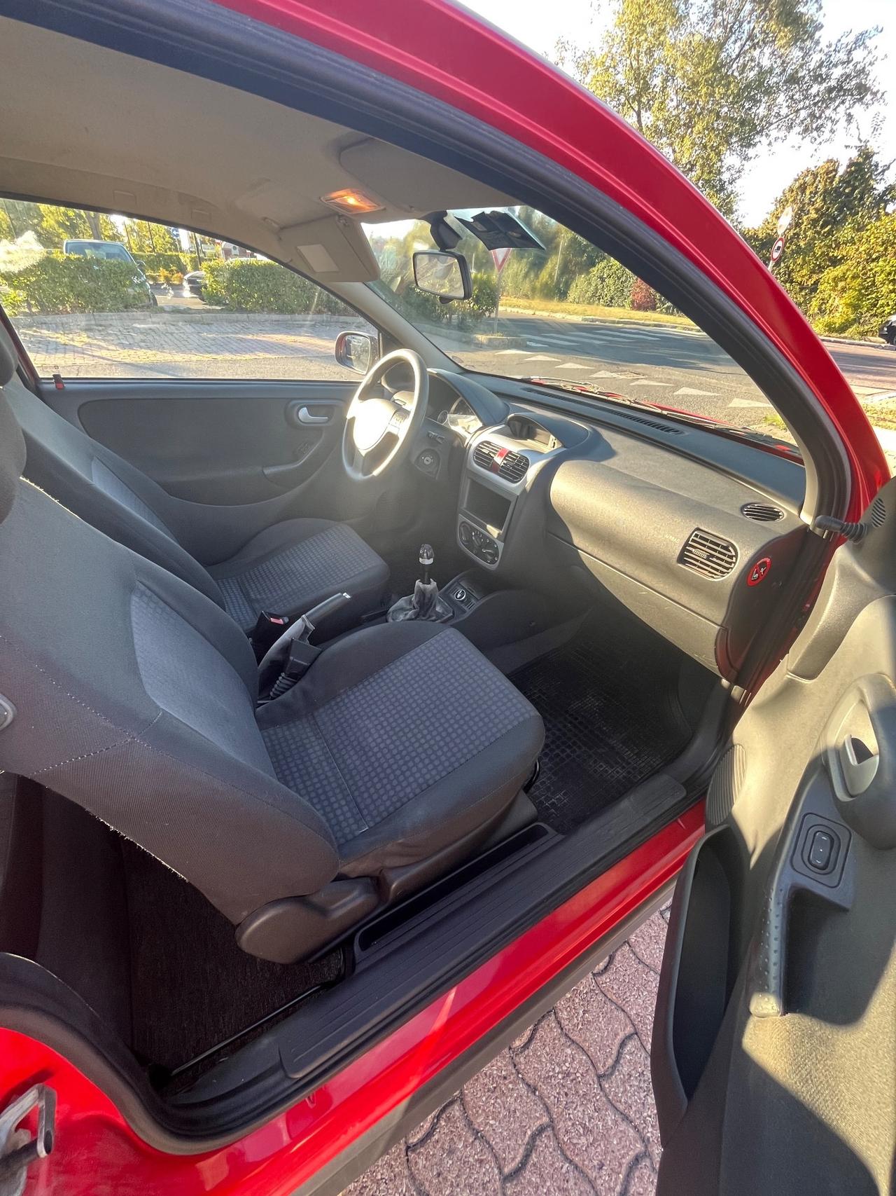 Opel Corsa 1.2i 16V cat 3 porte Enjoy