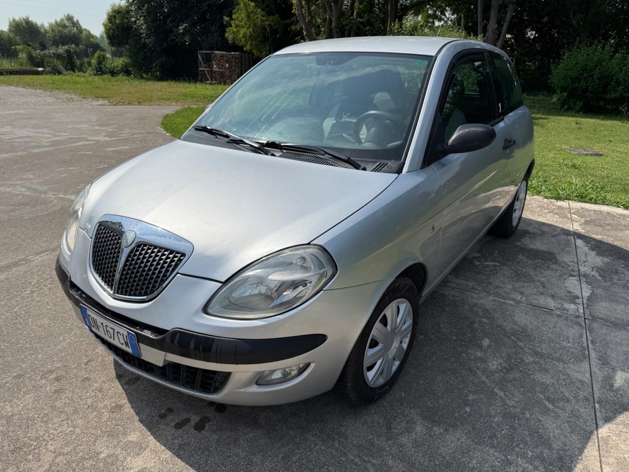 Lancia Ypsilon 1.3 MJT 90 CV Platino