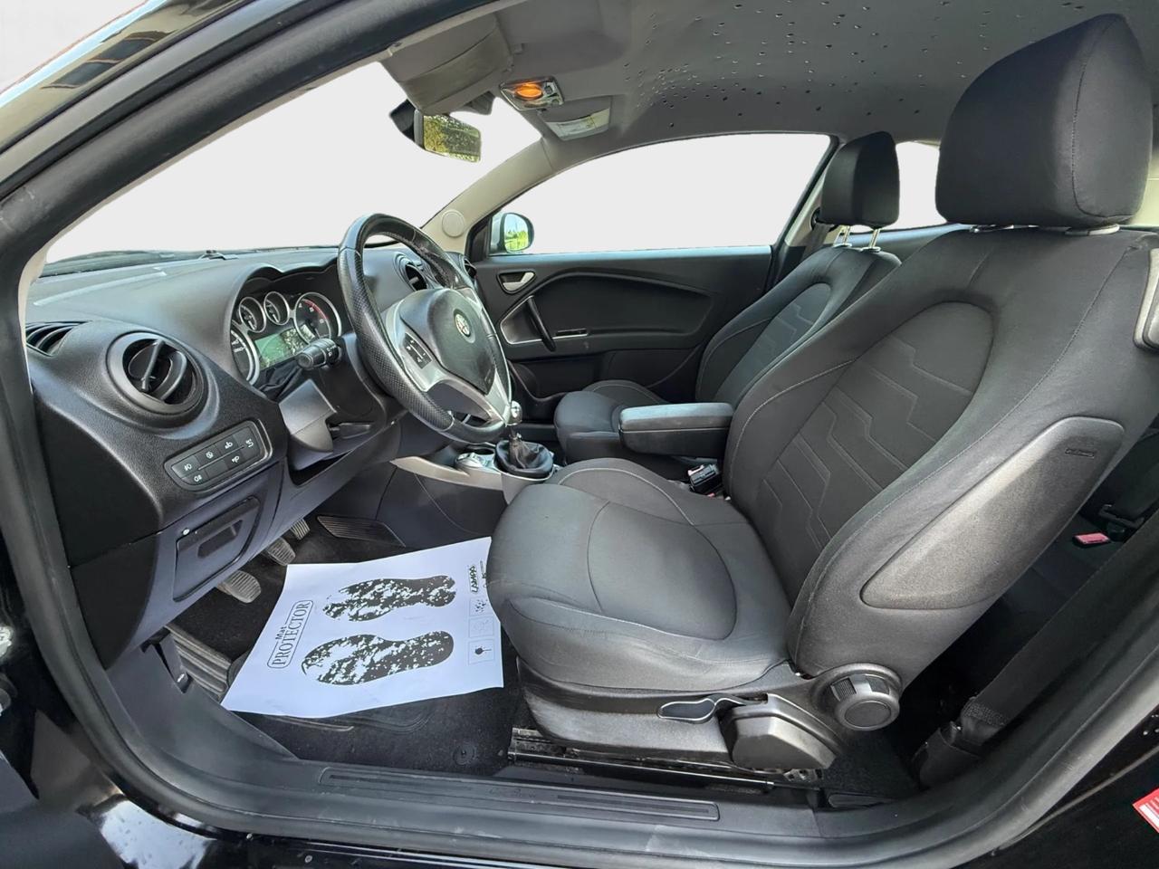 Alfa Romeo MiTo 1.3 JTD anno 2016 neo patentati