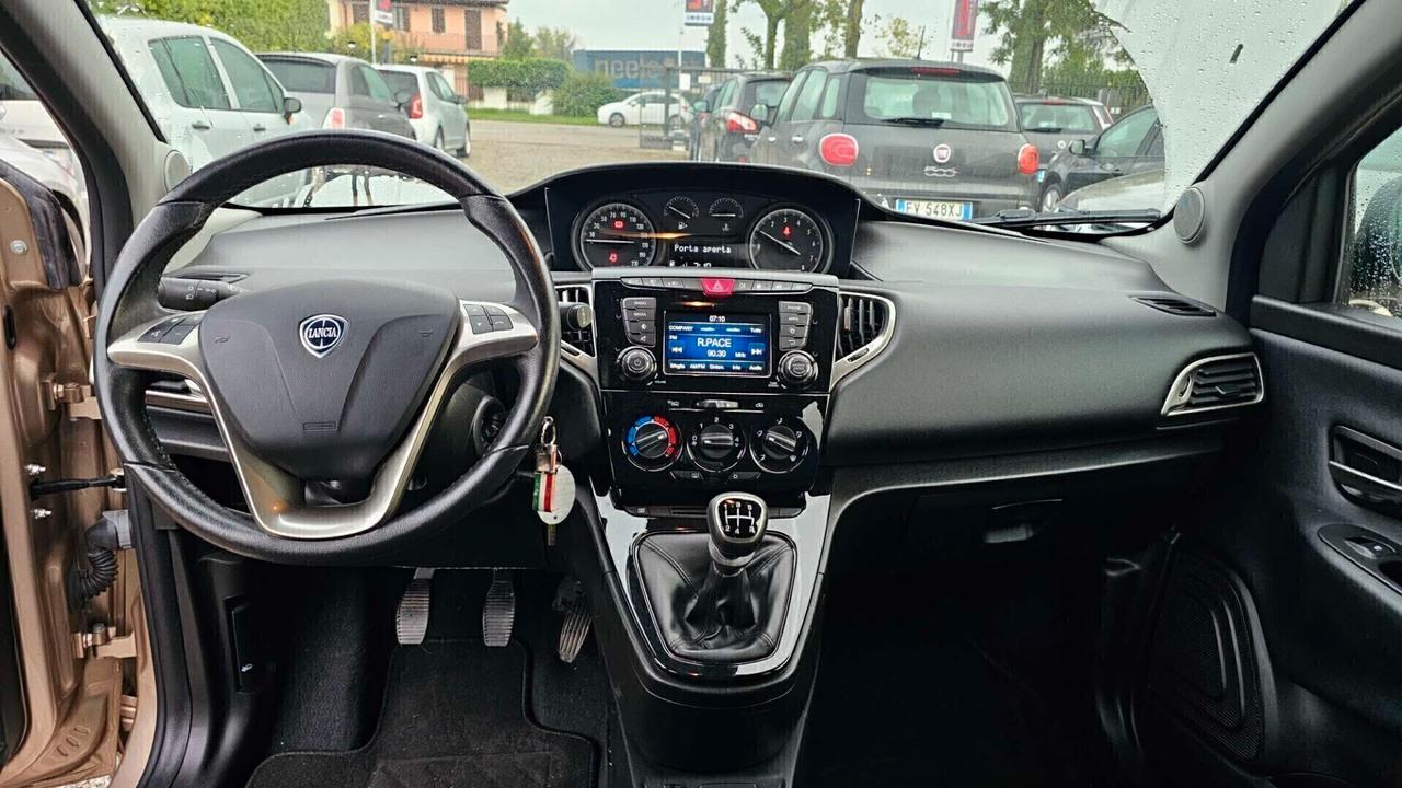 Lancia Ypsilon 0.9 TwinAir 5 porte Metano Ecochic Gold Neopatentati
