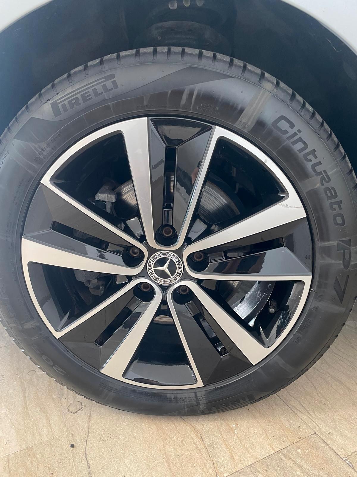 MERCEDES-BENZ CLASSE T 180 d PREMIUM AUTOMATICA – FULL OPTIONAL