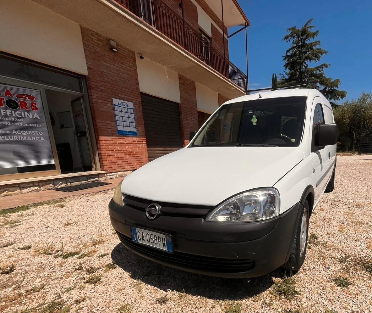 Opel Combo 1.7 DI 4p. Van Vetrato