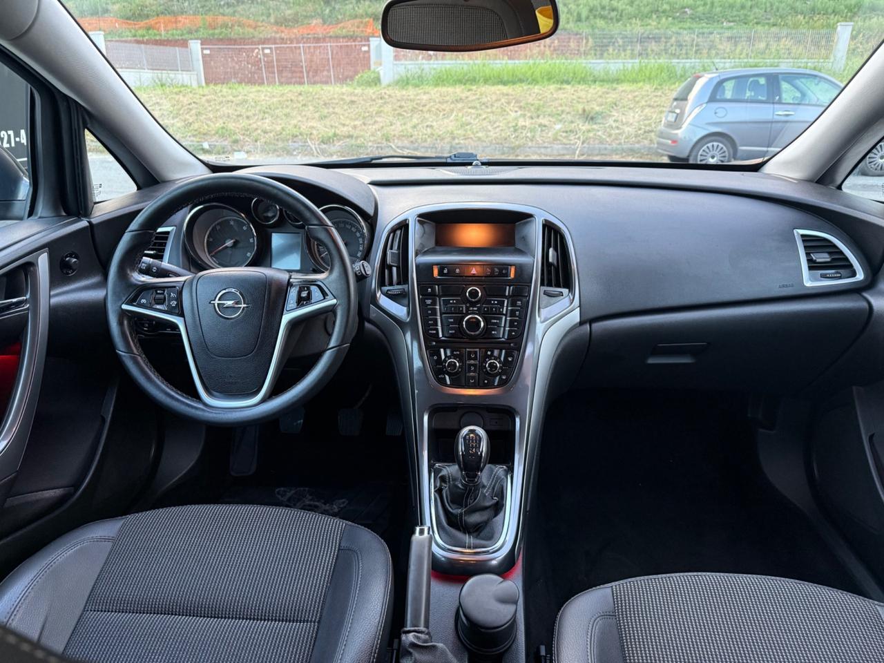 Opel Astra 1.7 CDTI 130CV Sports Tourer Cosmo Fleet