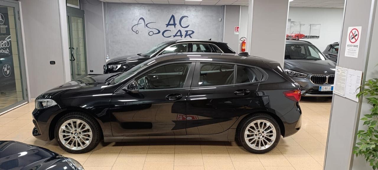 Bmw 118 118d 5p. Business Advantage