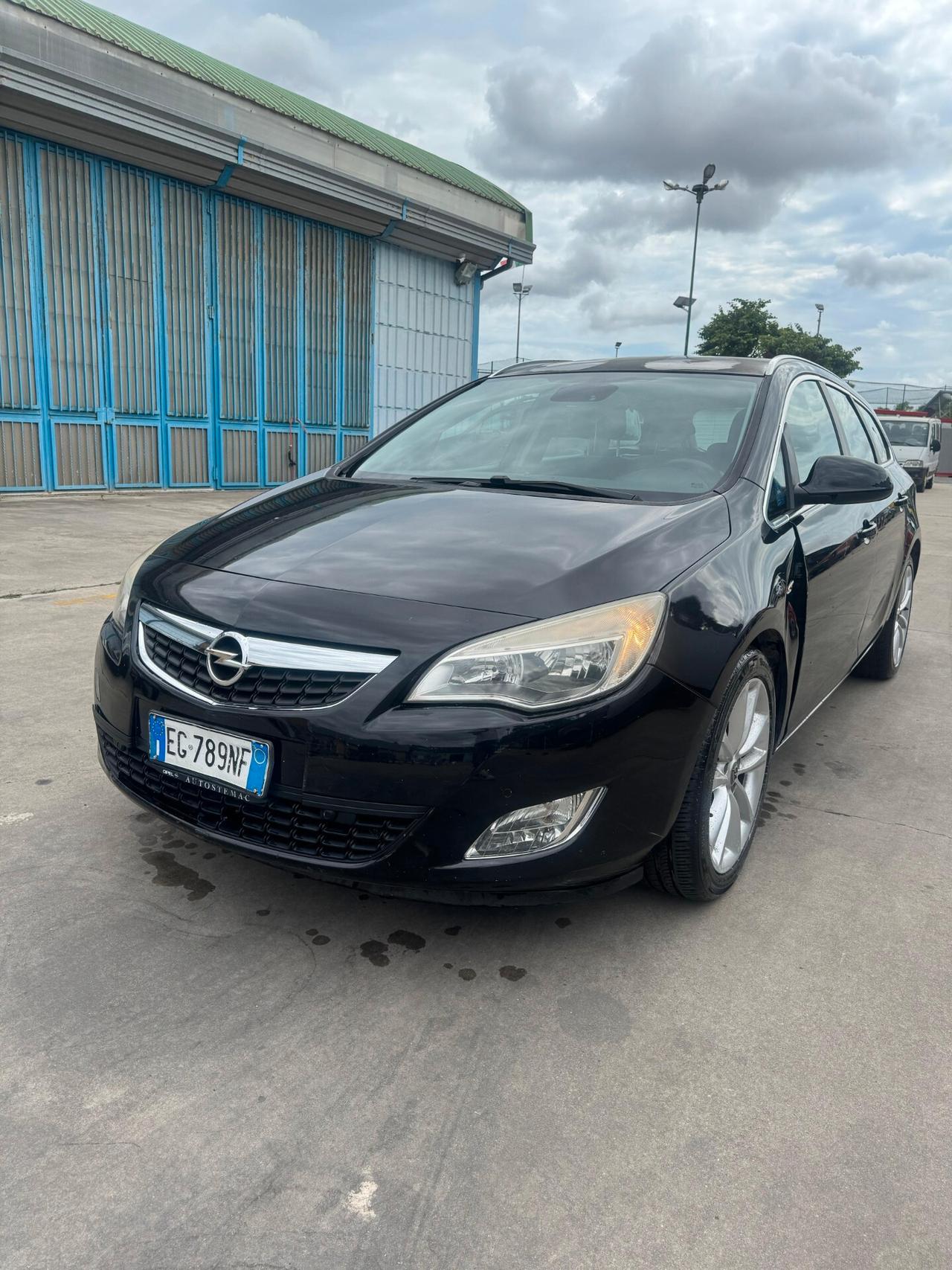 Opel Astra 1.7 CDTI euro 5. Sw 2012