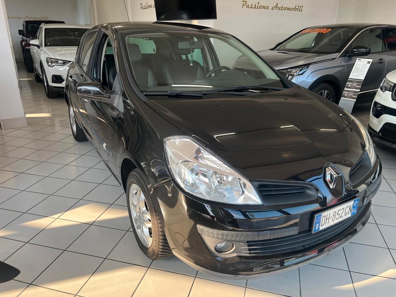 Renault Clio 1.2 16V 5 porte Dynamique