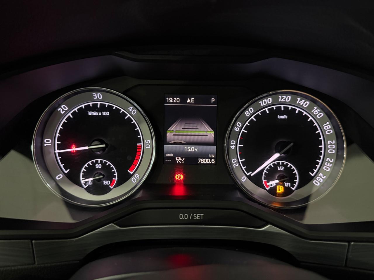 Skoda Superb 1.6 TDI SCR DSG Wagon Style