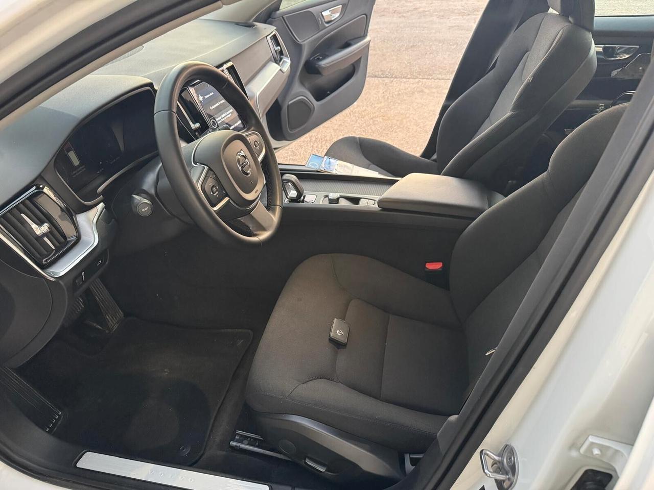 Volvo V60 2.0 b4 Momentum auto MOTORE KO