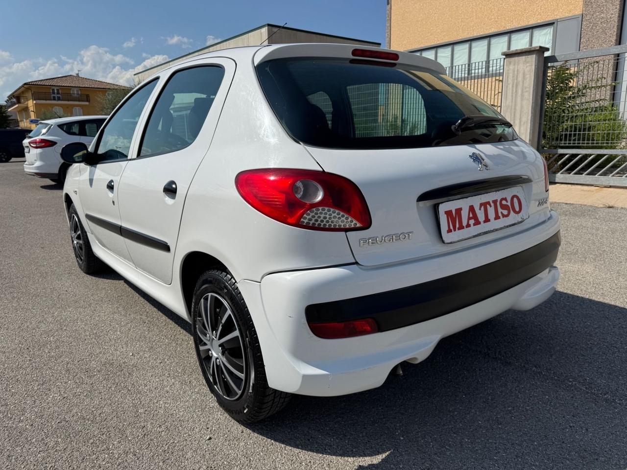 Peugeot 206 1.1 benzina. CON GARANZIA.