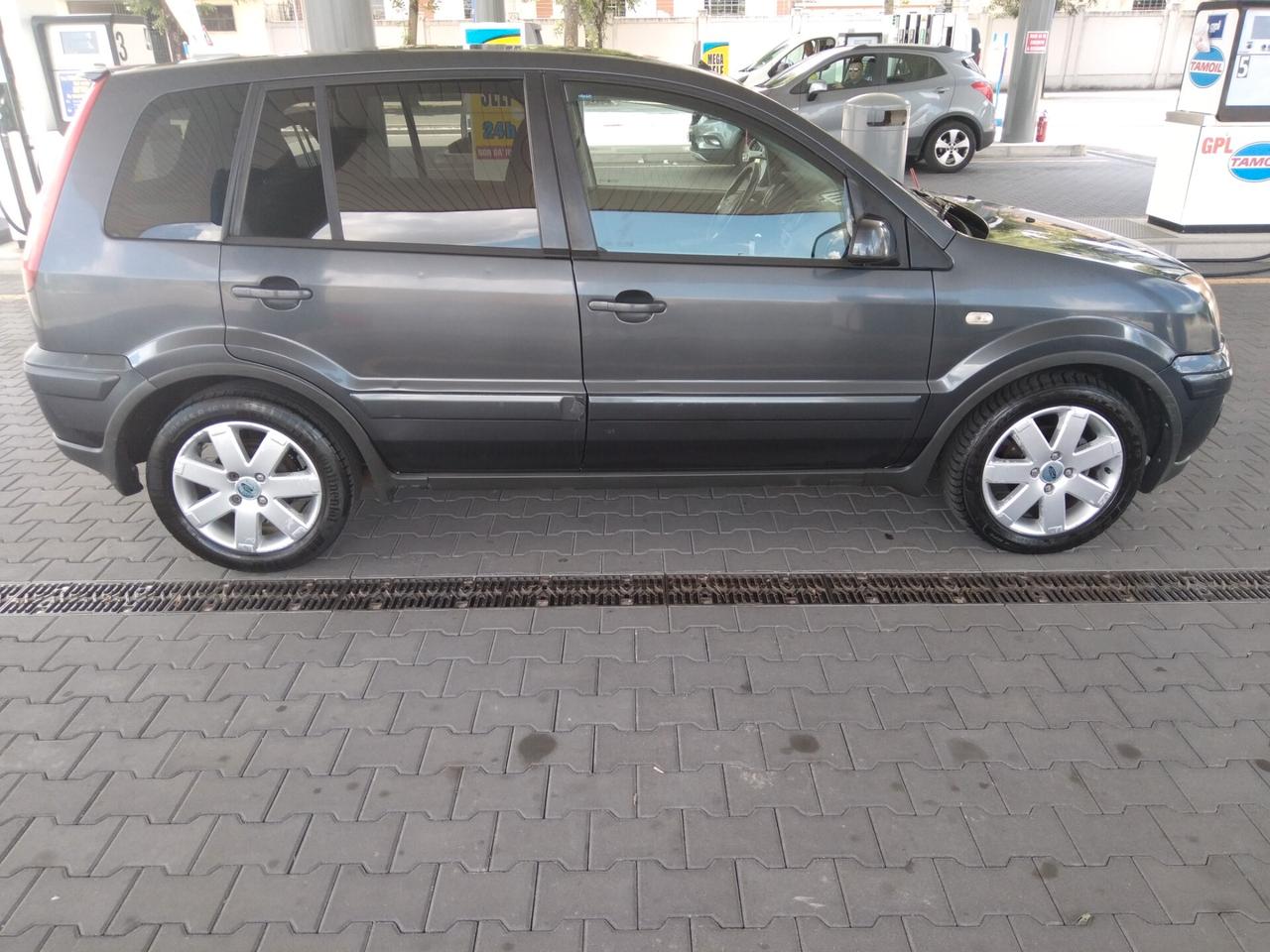 Ford Fusion 1.4 TDCi 68cv 5p. Titanium x neopatentati