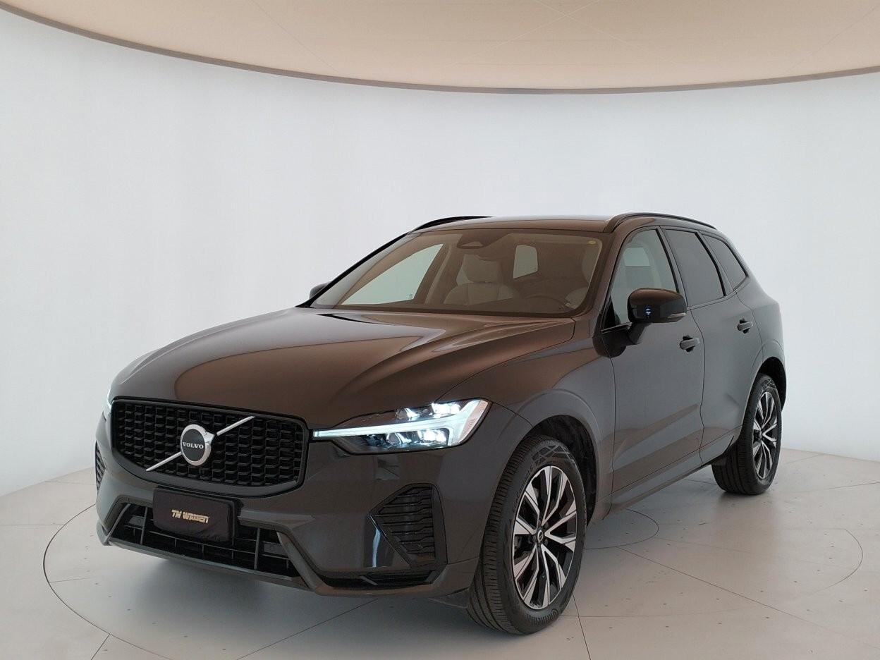 VOLVO XC60 2.0 b4 Plus Dark awd auto