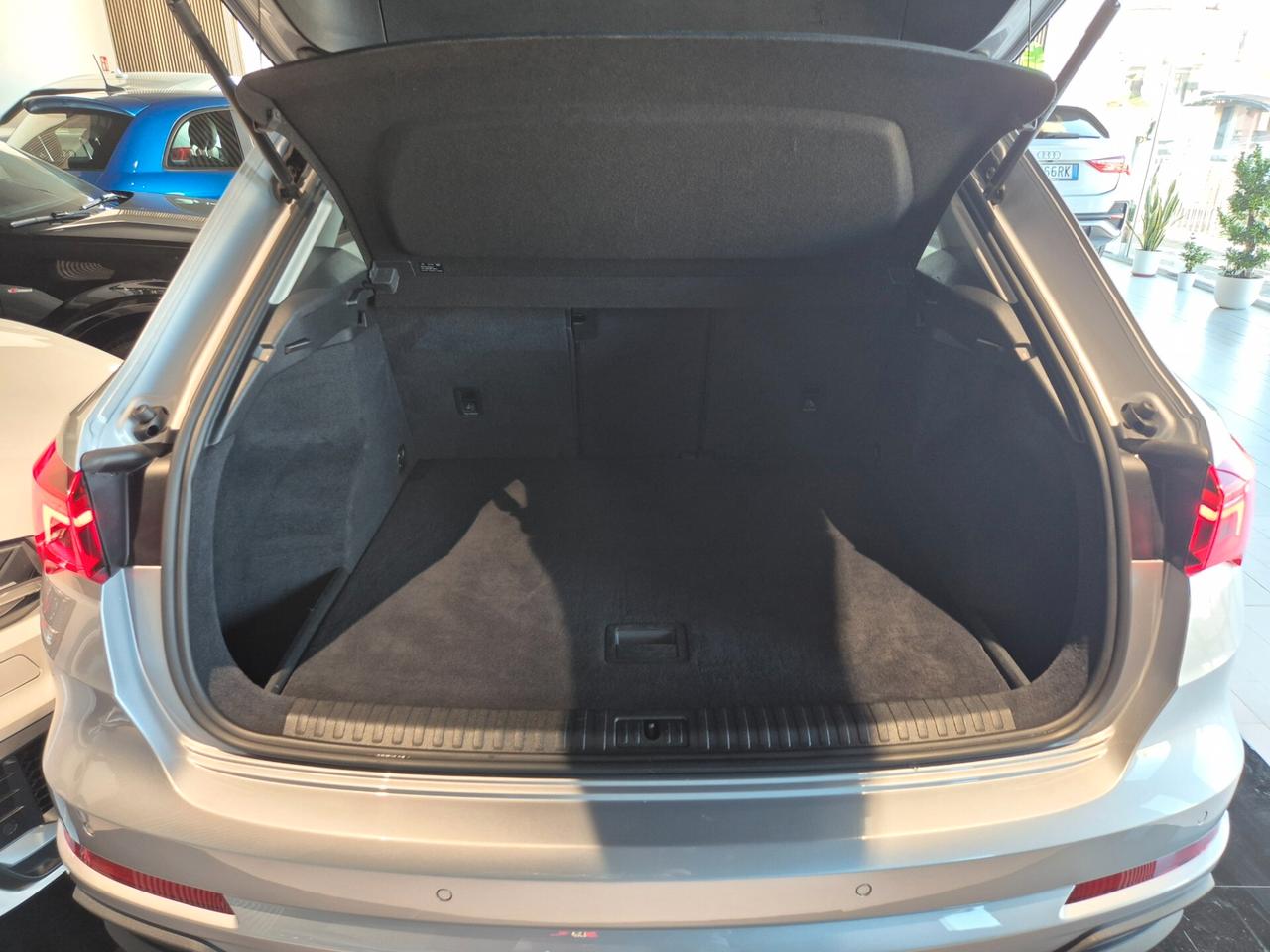 Audi Q3 35 TDI S tronic Sline edition IDENTITY BLACK