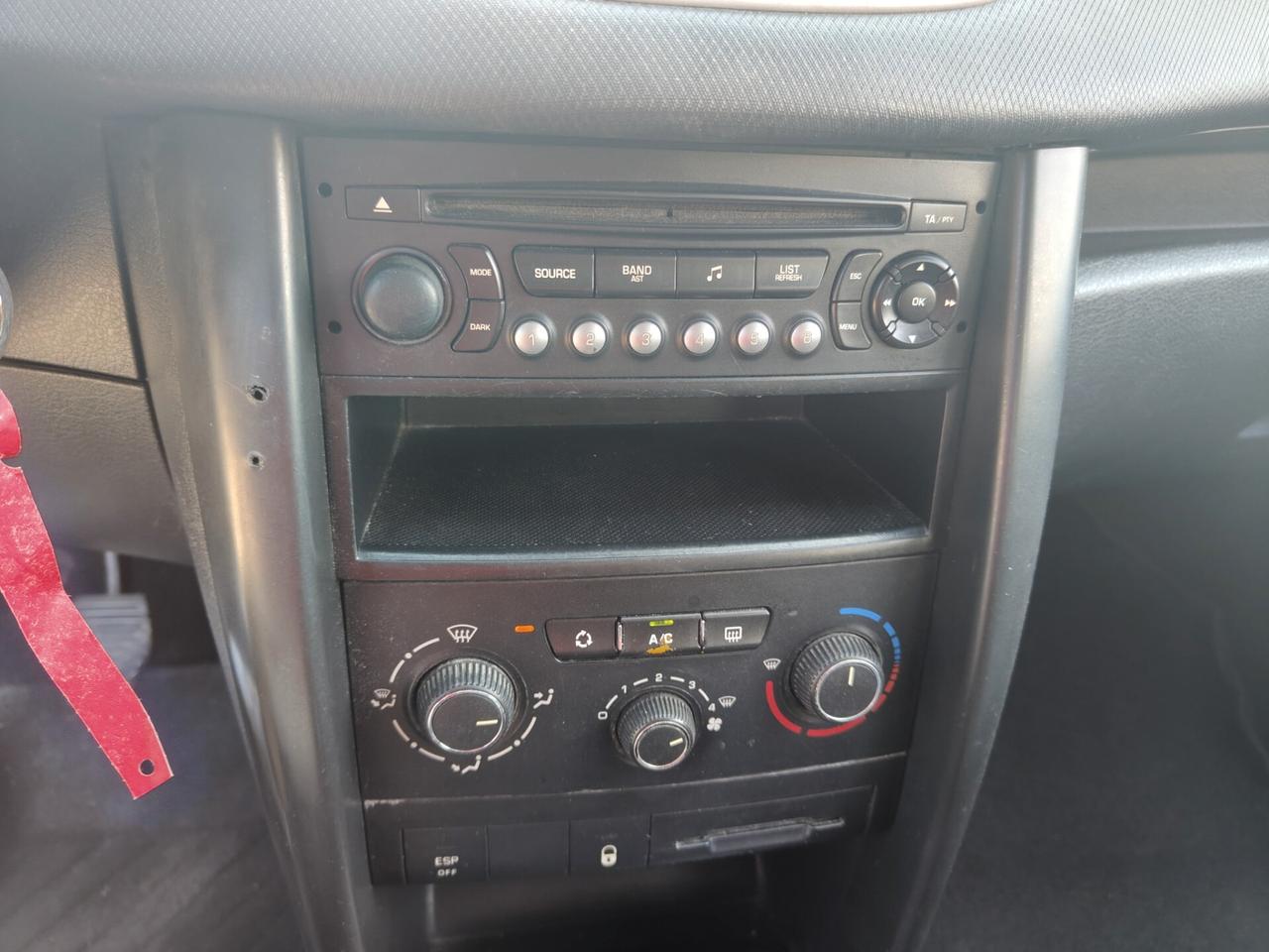 Peugeot 207 1.4 8v 5p. ECOENERGY GPL