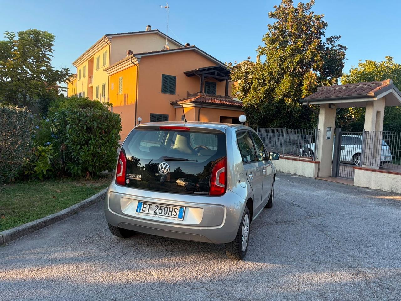 Volkswagen up! 1.0 5p. eco high BlueMotion Technology