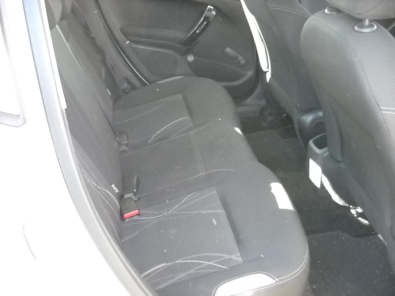 Peugeot 208 1.4 HDi 68 CV 3 porte Active