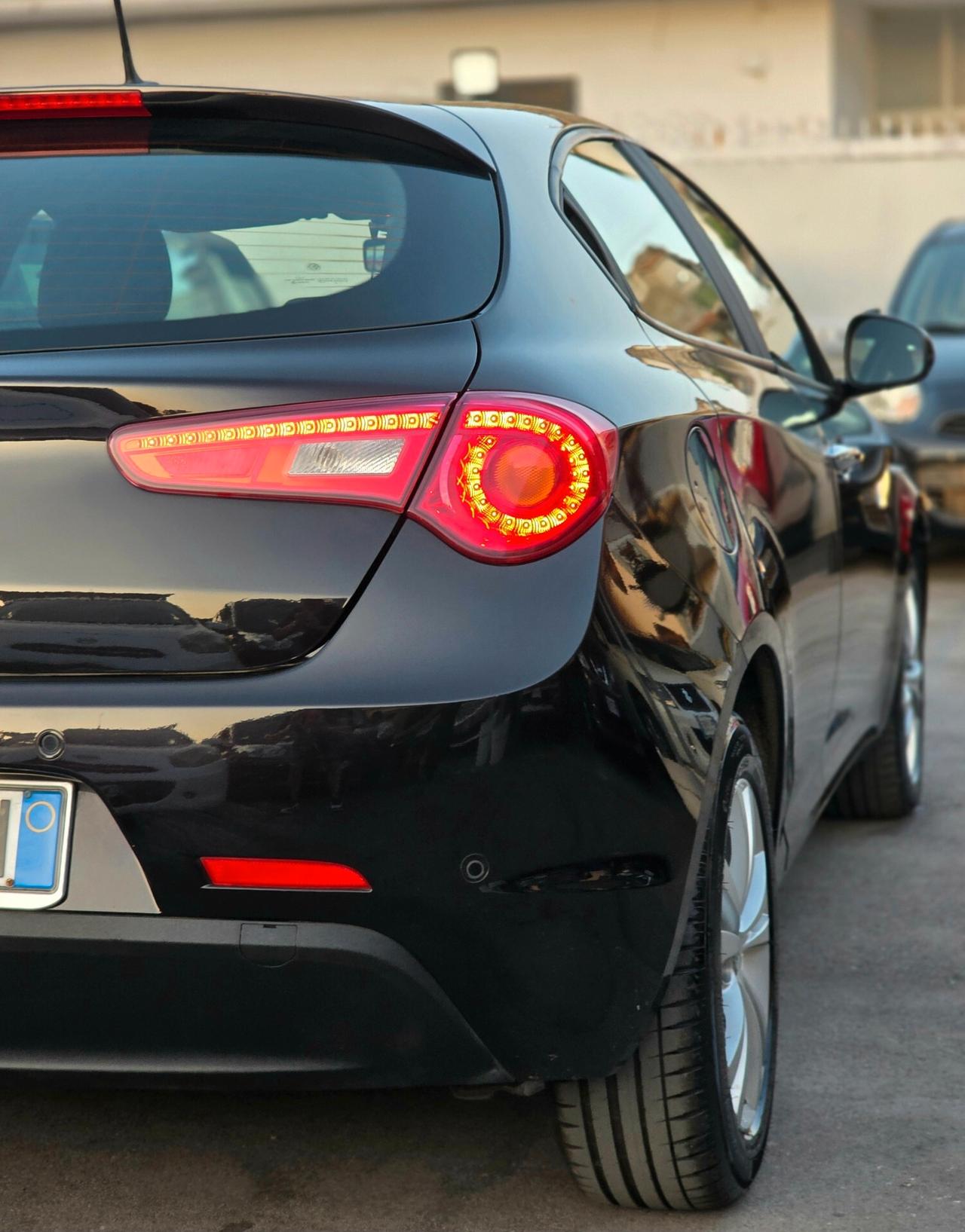 Alfa Romeo Giulietta 1.6 JTDm-2 120 CV Distinctive