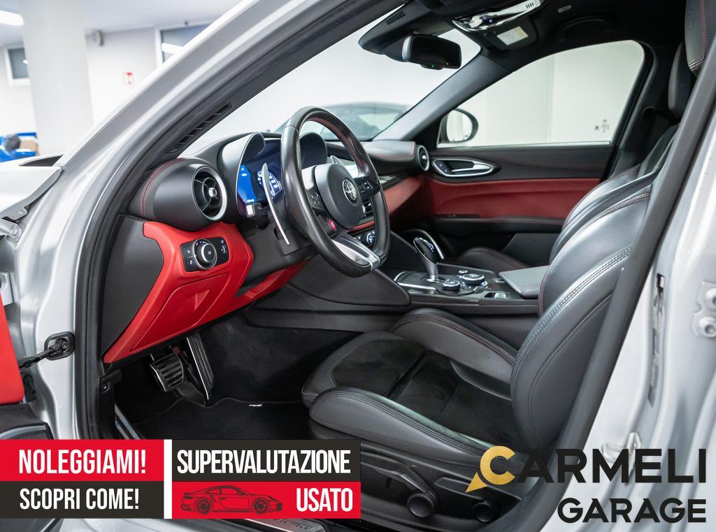Alfa Romeo Giulia 2016 2.9 V6 Bi-Turbo AT8 Quadrifoglio 510CV