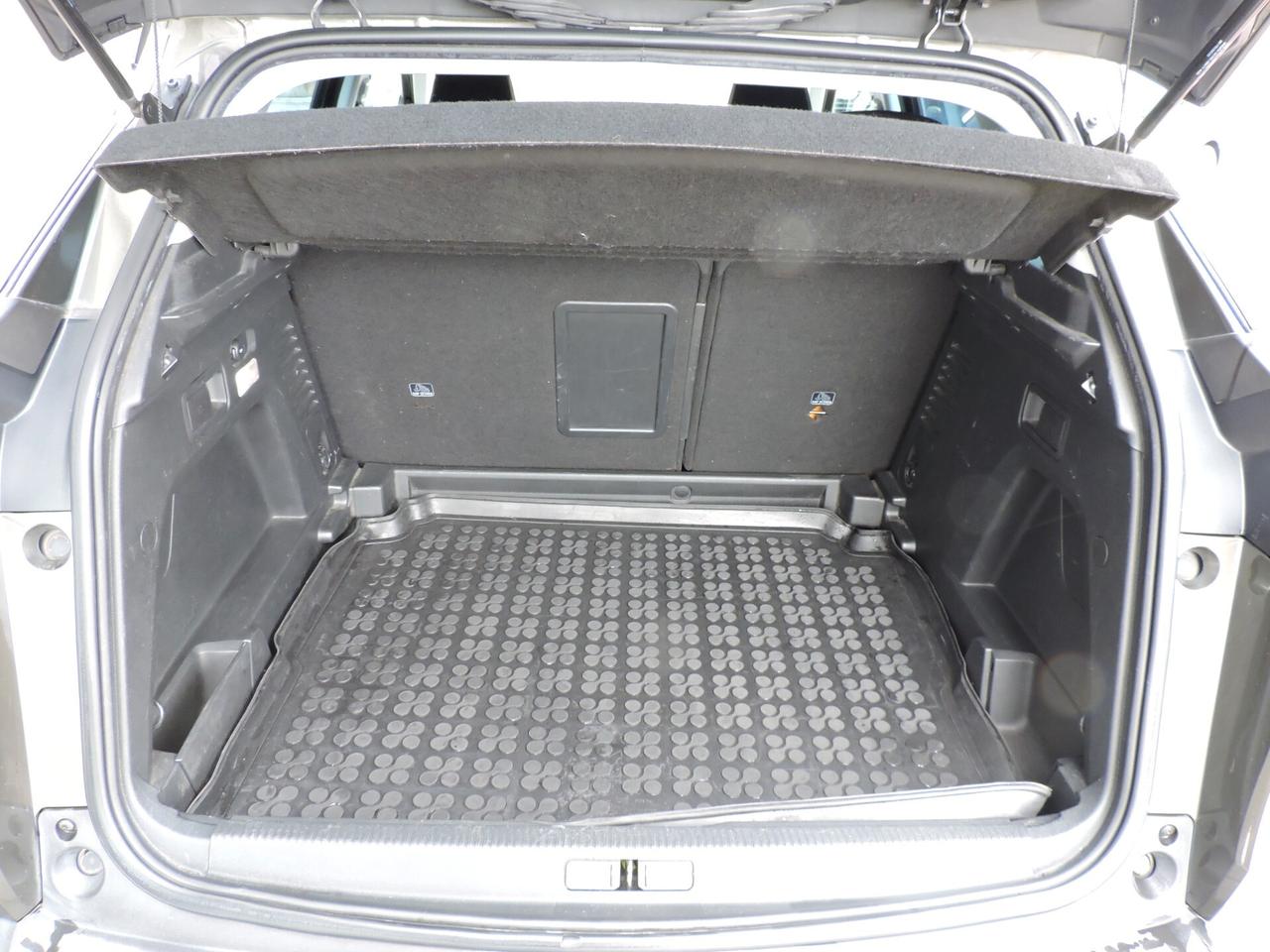 Peugeot 3008 BlueHDi 120 S&S BC Business