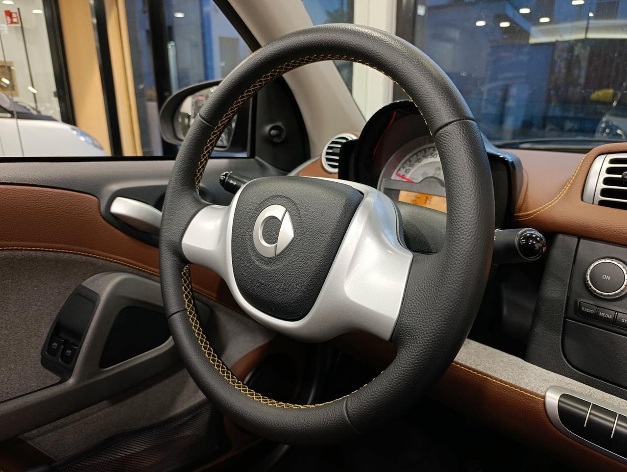 Smart ForTwo 1000 52 kW MHD cabrio pulse