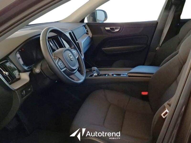 Volvo XC60 B4 197+14 CV AWD Automatica Momentum Pro