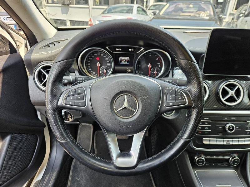 Mercedes-Benz GLA 200 d Automatic Premium
