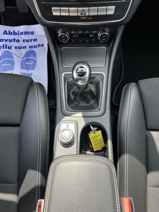 MERCEDES-BENZ GLA 180 d Business
