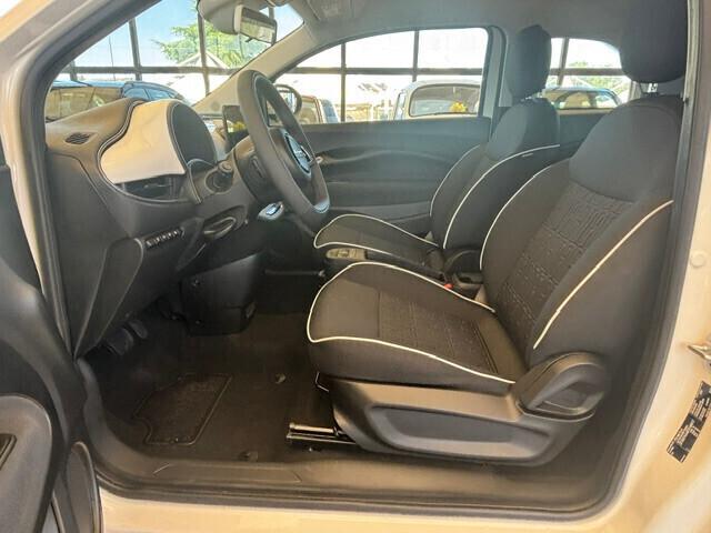 Fiat 500e Berlina 42 kWh NUOVA (PREZZO SENZA VINCOLI)