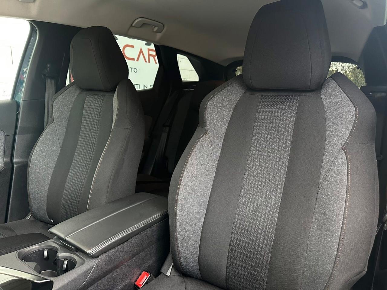 Peugeot 3008 BlueHDi 130 S&S EAT8 Active Pack